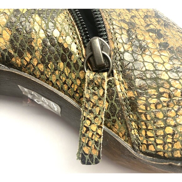 Free People Snakeskin Print Ankle Boots Zip Heels Size 36 US 6 Mobwife - Picture 11 of 16